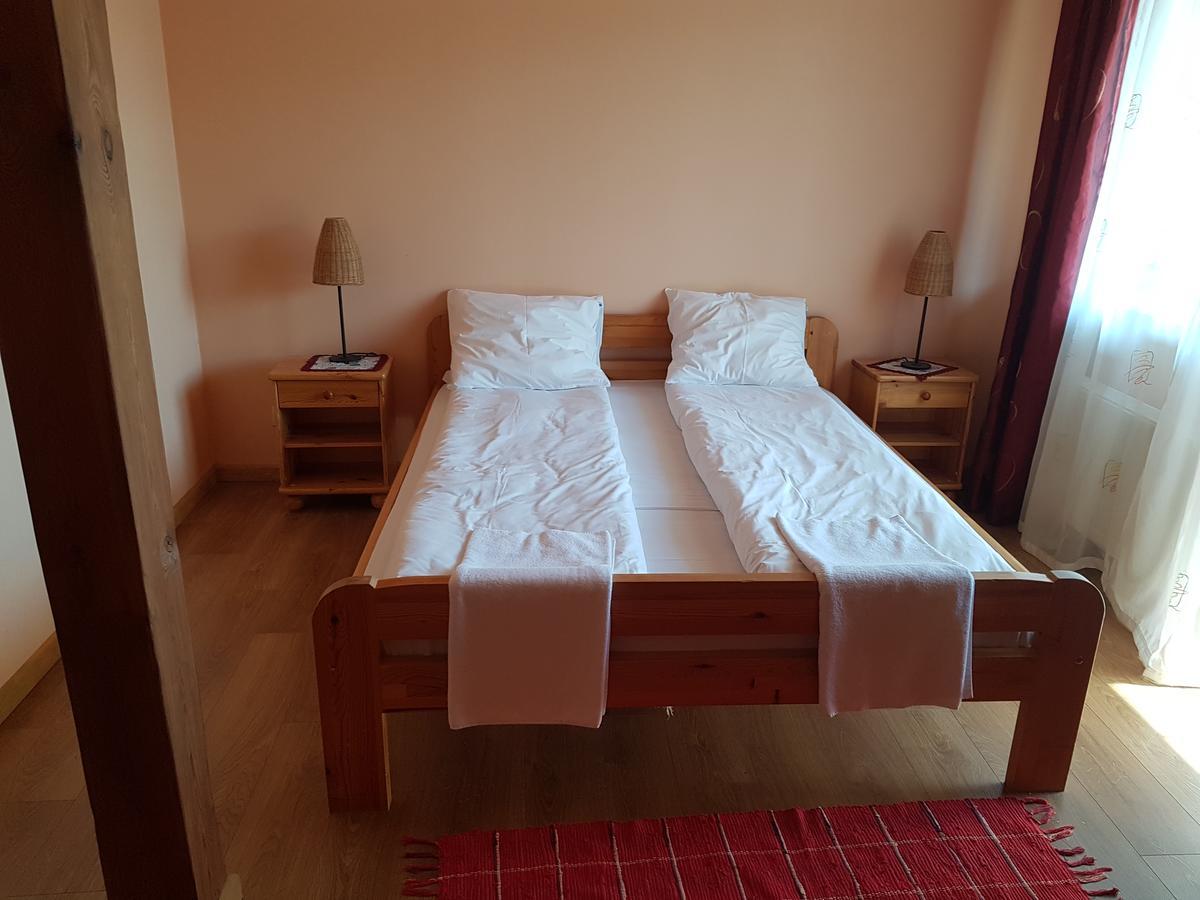 Hotel Aitinlauvas Tīreļi Exteriér fotografie