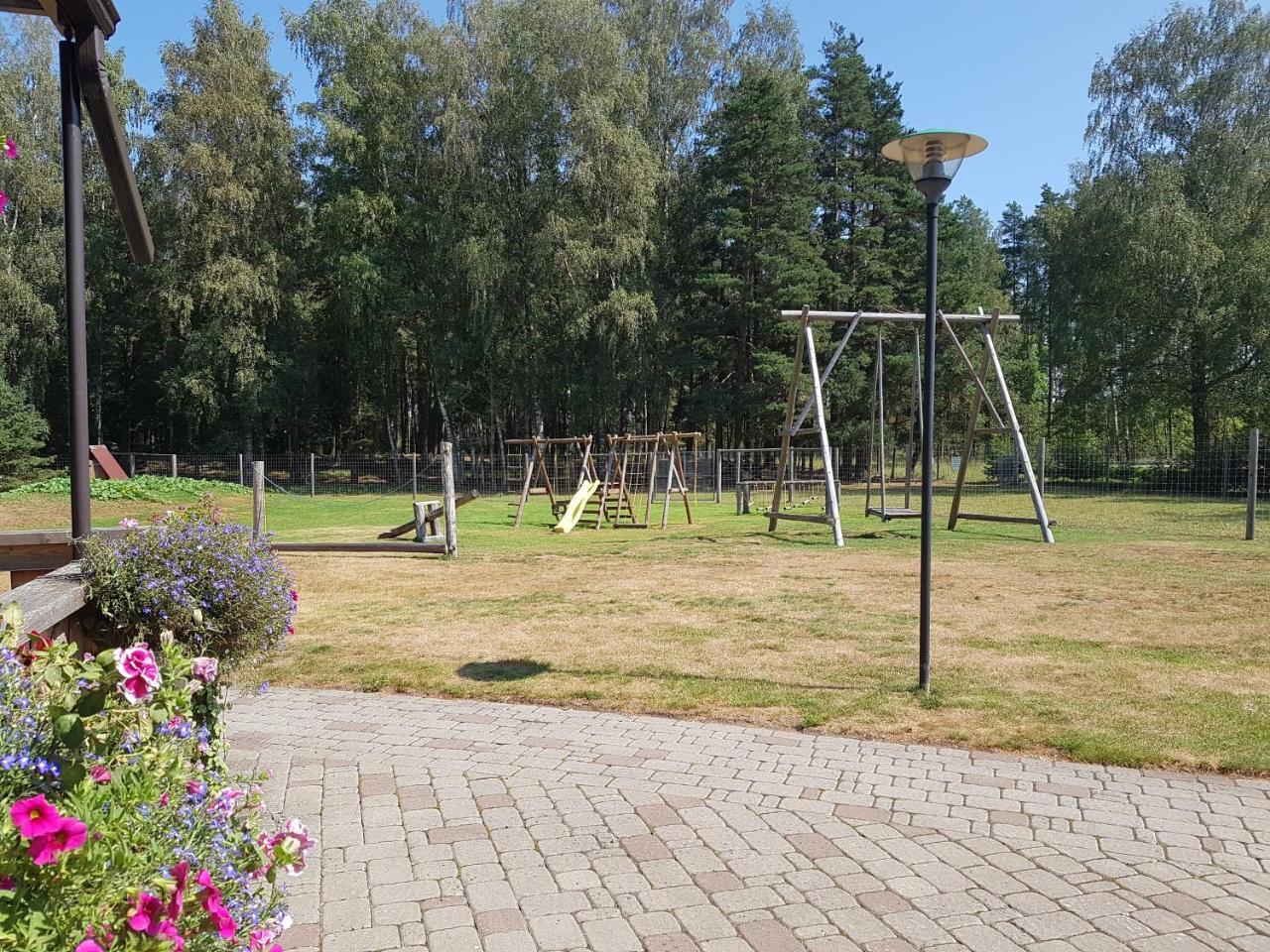 Hotel Aitinlauvas Tīreļi Exteriér fotografie